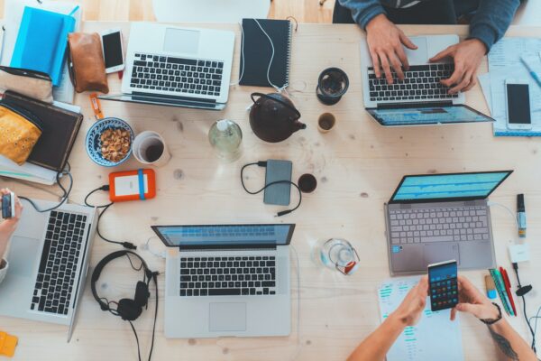 Cómo Crear Un Negocio Rentable a Través de Internet